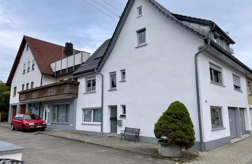 Albstadt Apartment | Schwabennestle - Ferienwohnung Albstadt-Onstmettingen