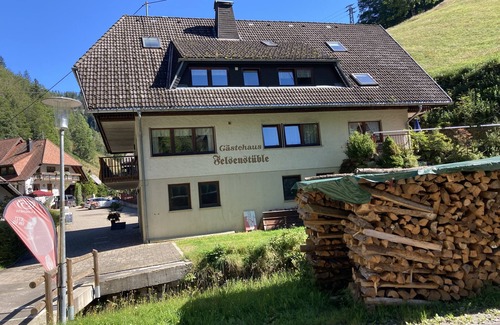 Sankt Maergen Apartment | Schwarzwald Ferienwohnung im Ruhigem Tal