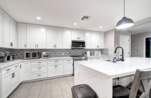 Shea North Estates House | Scottsdalestays: 9BR/6BA Luxury Estate with Pool, Hot Tub & Resort Amenities