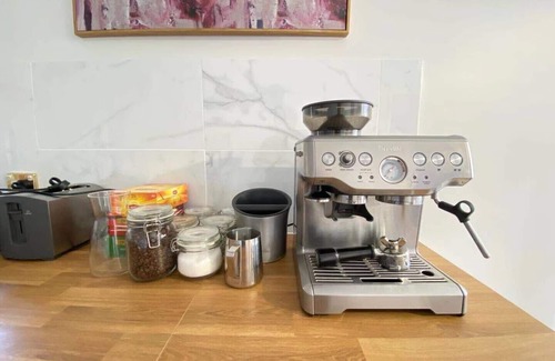 Scullin House | Scullin 3BR House (Free WiFi, Netflix, Apple TV, Parking, Patio)