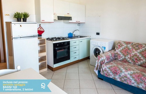 Senigallia Apartment | SE002 - Senigallia, seafront one bedroom apartment with beach