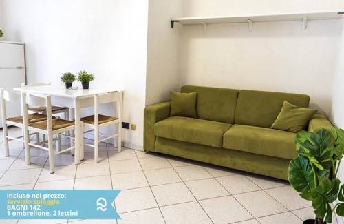 Senigallia Apartment | SE008 - Senigallia, one bedroom apartment on the sea with beach