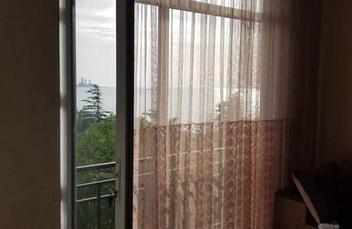 Makhinjauri Apartment | Sea and Batumi view