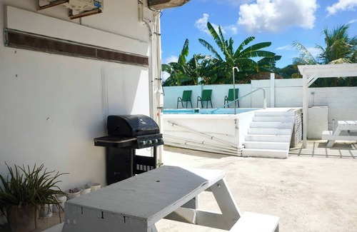 Belize City Apartment | Sea Belize RELAXING Studio w SeaView Pool, Deck & Kitchenette by Airport, 1st FL