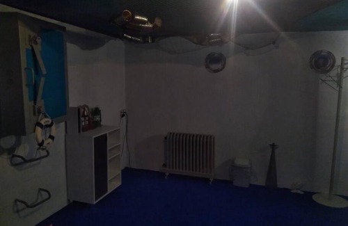 Evilard Apartment | Sea-boat room with no windows