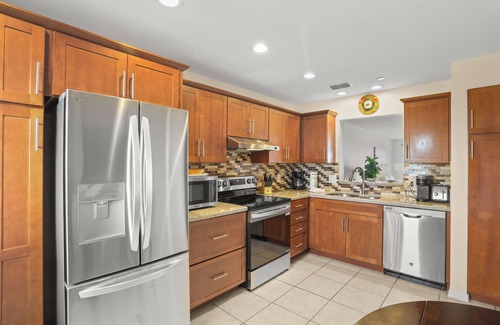 Madeira Beach Condo | 🌊 Sea Breeze #506 Direct Gulf Front with Prime Madeira Beach Location
