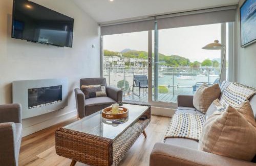 Borth-y-Gest Apartment | Sea Breeze