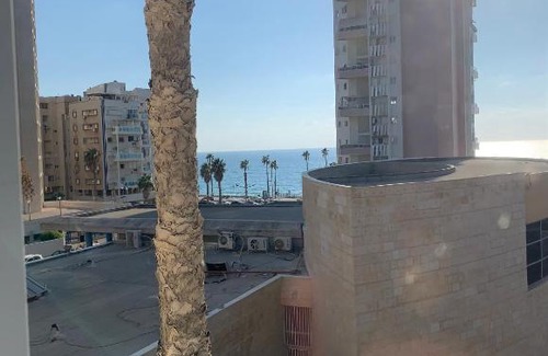 Bat Yam Apartment | Sea Breeze
