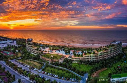 Sam Son Villa | Sea Breeze Villa FLC sang trọng gần biển có bể bơi