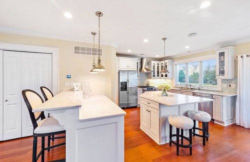 Sea Bright House | SEA BRIGHT Beach Oasis! 75 ft from the beach - Water views & Spectacular Sunsets