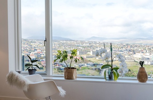 Streymoy Apartment | Sea & City View - Luxurious - Hiking