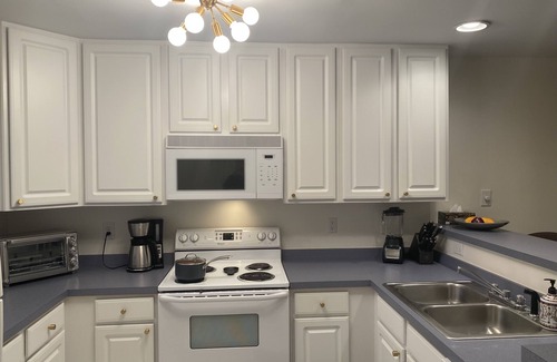Rehoboth Beach Condo | Sea-duced by the Sea! 2 bed 2 bath condo minutes from everything!