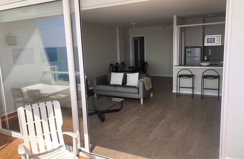 Sant Pol De Mar House | Sea front apartment near Barcelona