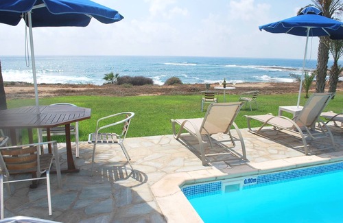 Kissonerga Villa | Sea Front Villa With Private Heated Pool, Quiet area Paphos 322