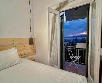 Loutraki House | SEA HOME Accommodation