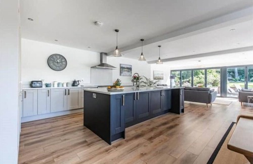 Weybourne House | Sea House: Stunning Luxury Home | Norfolk Coast