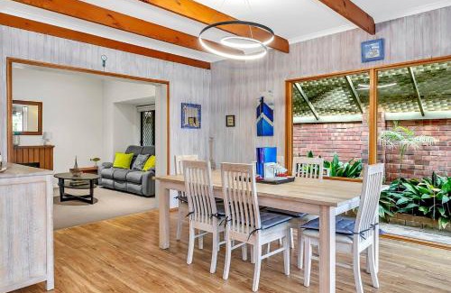 Brighton House | Sea J's Brighton - Local Charm and Beachside Flair