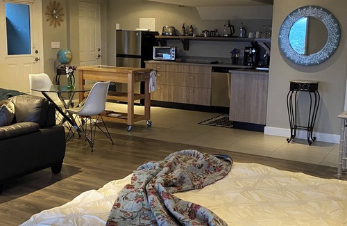 Otter Point House | Sea of Serenity Suite - Wide-Open Magical Autumn/Winter Ocean Views are upon us