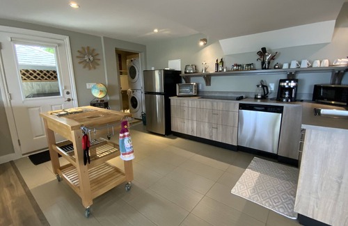 Otter Point House | Sea of Serenity Suite - Wide-Open Magical Autumn/Winter Ocean Views are upon us