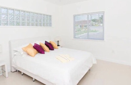 Bodden Town Villa | Sea Palms Villas