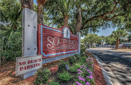South Beach Villa | Sea Pines Villa Steps to the Beach and Tennis. Golf paradise