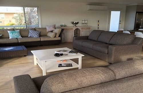 Emu Bay House | Sea's The Day - Emu Bay Kangaroo Island