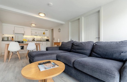 Millendreath Apartment | Sea Shore apartments are perfect for families.