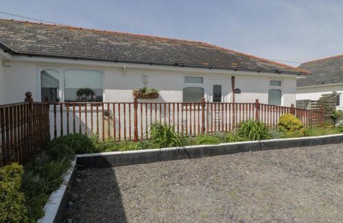 Dinas Dinlle House | Sea Spray