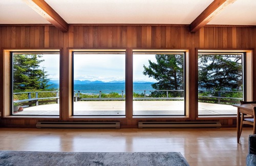 Quadra Island House | Sea Stone Quadra House