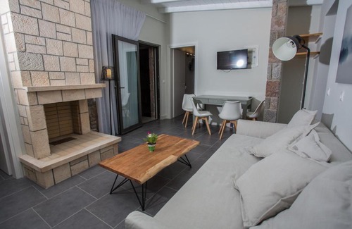 Kontos Apartment | sea sun house