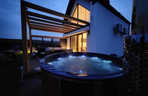 Bialogora House | Sea & Sun