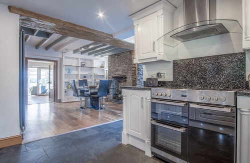 Wiseman's Bridge Cottage | Sea View - 2 Bedroom Cottage - Wisemans Bridge