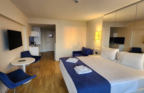 New Boulevard Apartment | Sea view, 38 floor