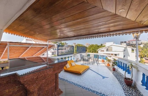 Dona Paula House | Sea View 5 Bedroom Luxe