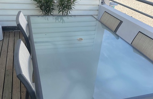 Treboul Apartment | Sea view apartment, direct beach access, sleeps 4