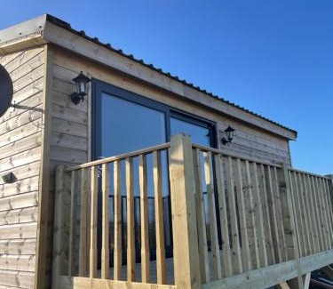 Clachtoll Ski Chalet | Sea View Cabin
