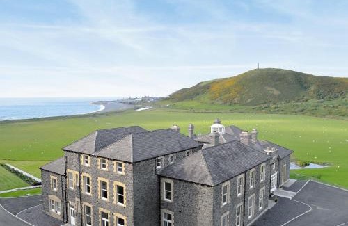Rhydyfelin House | Sea View