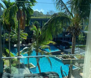 Wichit Apartment | Sea View & Pool Apartment