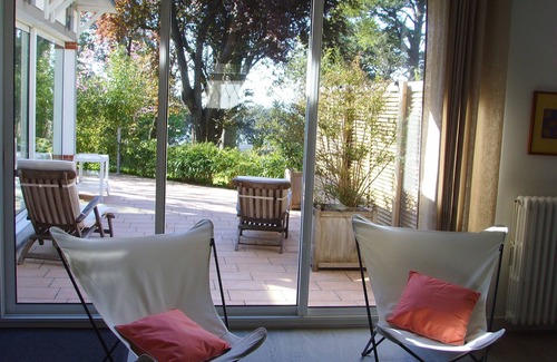 Saint-Nazaire House | Sea view rental, sleeps 2 to 6 in charming, seafront property.