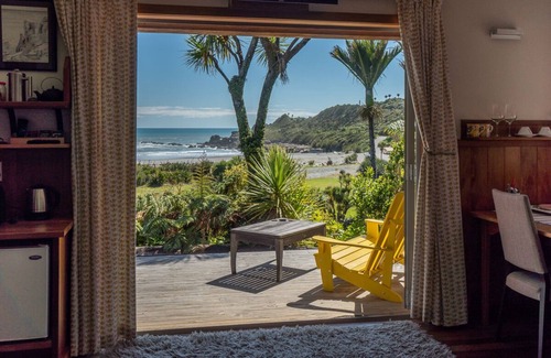 Punakaiki Cottage | Sea views and sunsets