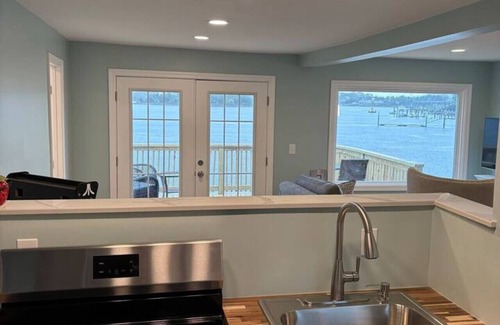 Portsmouth House | Seabreeze at Portsmouth park