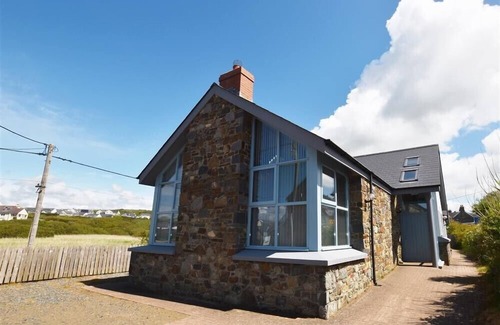 Little Haven Cottage | SEABROOK, family friendly, country holiday cottage in Broad Haven