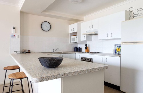 Hawks Nest Apartment | Seachange Apartment 1