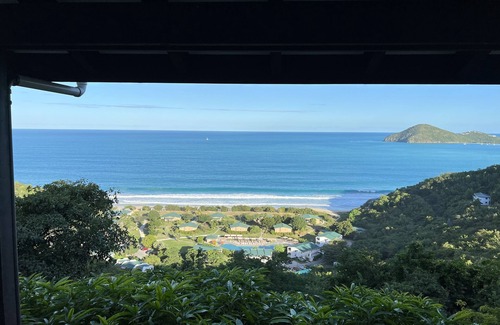 East End Villa | SeaChange Villa - A Modern Home for Family Vacations.n