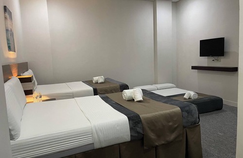 Pinamalayan Hotel | Seacliff Suites Hotel & Resort