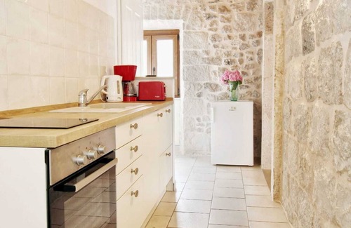 Cavtat Old Town Apartment | Seafront apartment in a historically designated stone house fully updated