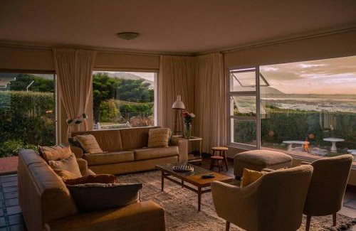 Hermanus House | Seafront Family Getaway, Vermont