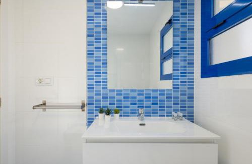 Las Acacias Apartment | SEAFRONT - Pedregalejo Beach