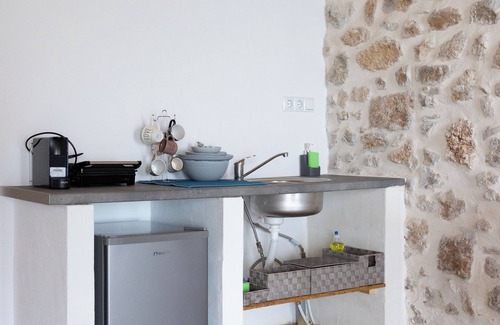 Paralia Vergas Apartment | Seafront retreat Apartment in Almyros, Kalamata