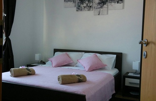 Janjina Villa | Seafront Villa in low populated area